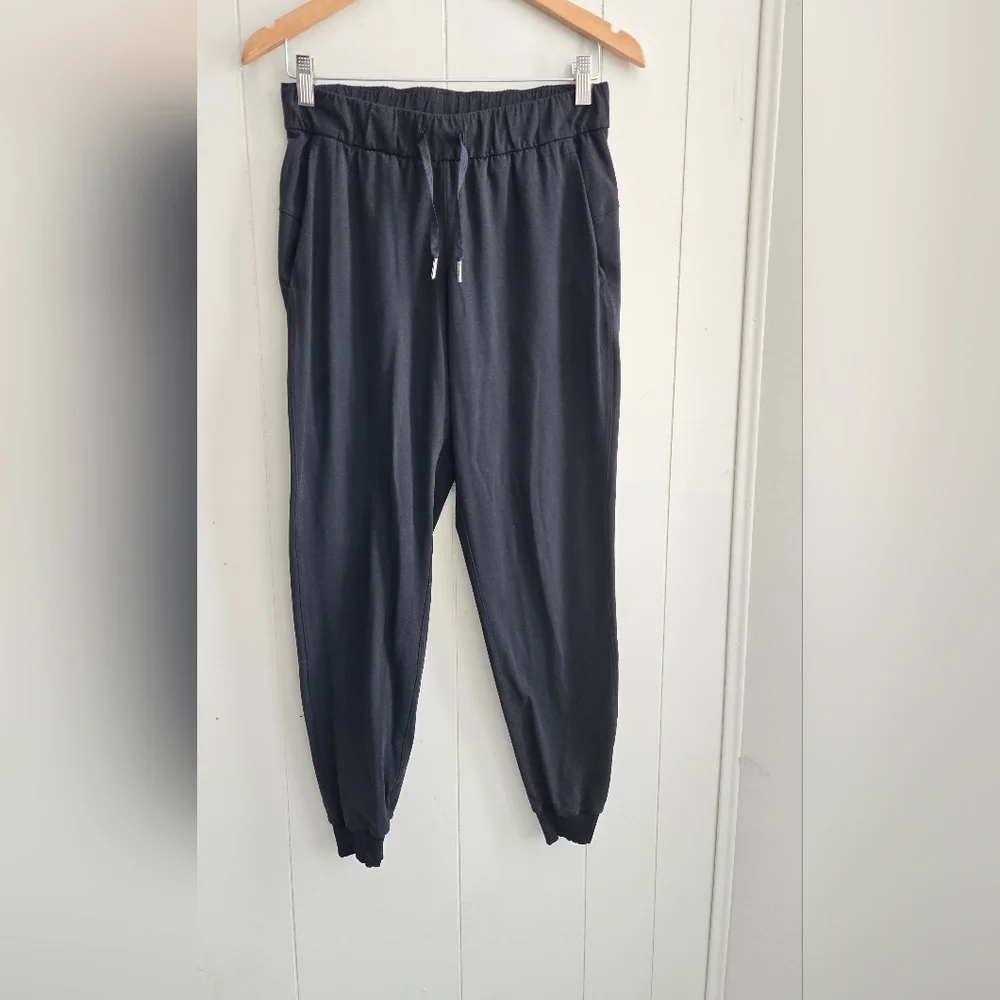 Lululemon Stretch High-Rise Jogger -SZ 6